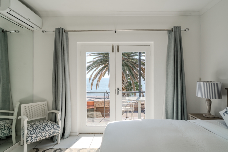 To Let 2 Bedroom Property for Rent in Camps Bay Western Cape